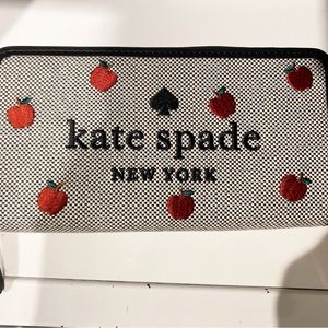 Kate Spade Ella Large Apple Continental Wallet